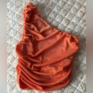 SIZE XS ORANGE TOP